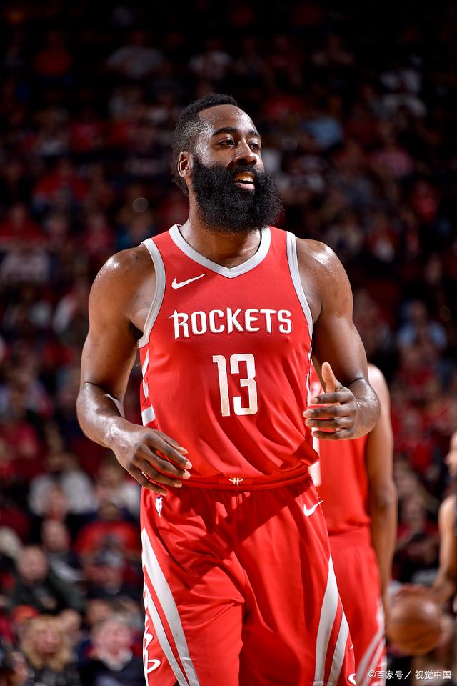 梅里诺玩二选一：佩德里＞维蒂尼亚、厄德高、罗德里（梅里诺的选择：佩德里高于维蒂尼亚、厄德高和罗德里）