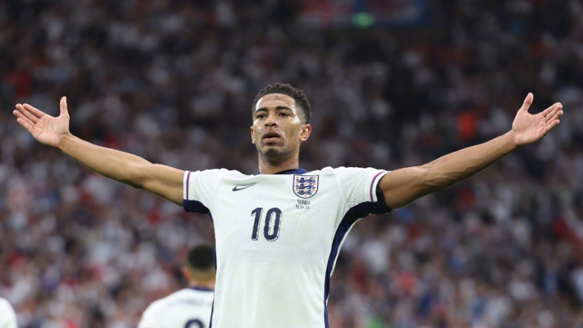 比利时年度最佳教练候选：孔帕尼、摩纳哥主帅波科尼奥利在列（比利时年度最佳教练候选名单出炉：孔帕尼与摩纳哥主帅波科尼奥利入围）