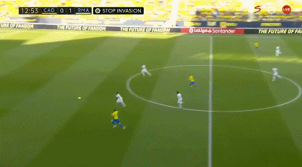 德塞利选择范德萨、卡洛斯、拉莫斯等球员，展现其独特风格与偏好。