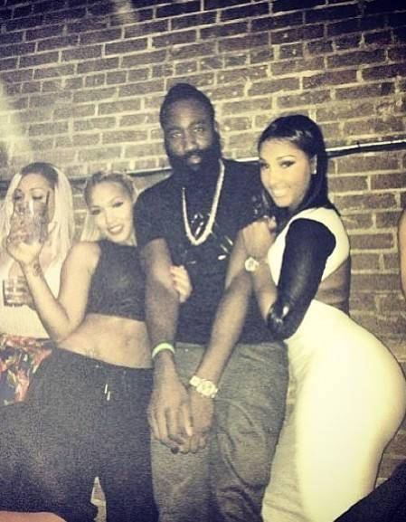 恩里克：如此多失误的比赛不可能赢，舍瓦利耶没有受伤很幸运（恩里克：失误频频难言胜利，所幸舍瓦利耶并无大碍）