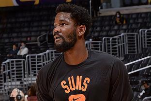 记者：于帕在穆西亚拉等3人续约后改变了自己的续约诉求（记者：穆西亚拉等三人完成续约后，于帕调整了自己的续约要求）