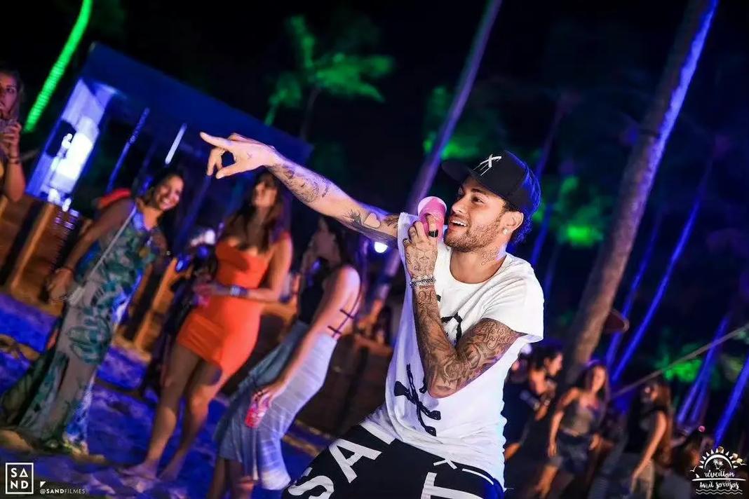 早报：五大联赛重燃战火（晨报：欧洲五大联赛战幕再启）