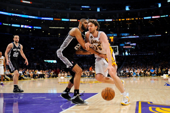 国安客战河内：3外援PK6外援，塞鸟、吴少聪首发，法比奥出战（客战河内，国安3外援对决6外援：塞鸟、吴少聪先发，法比奥亮相）