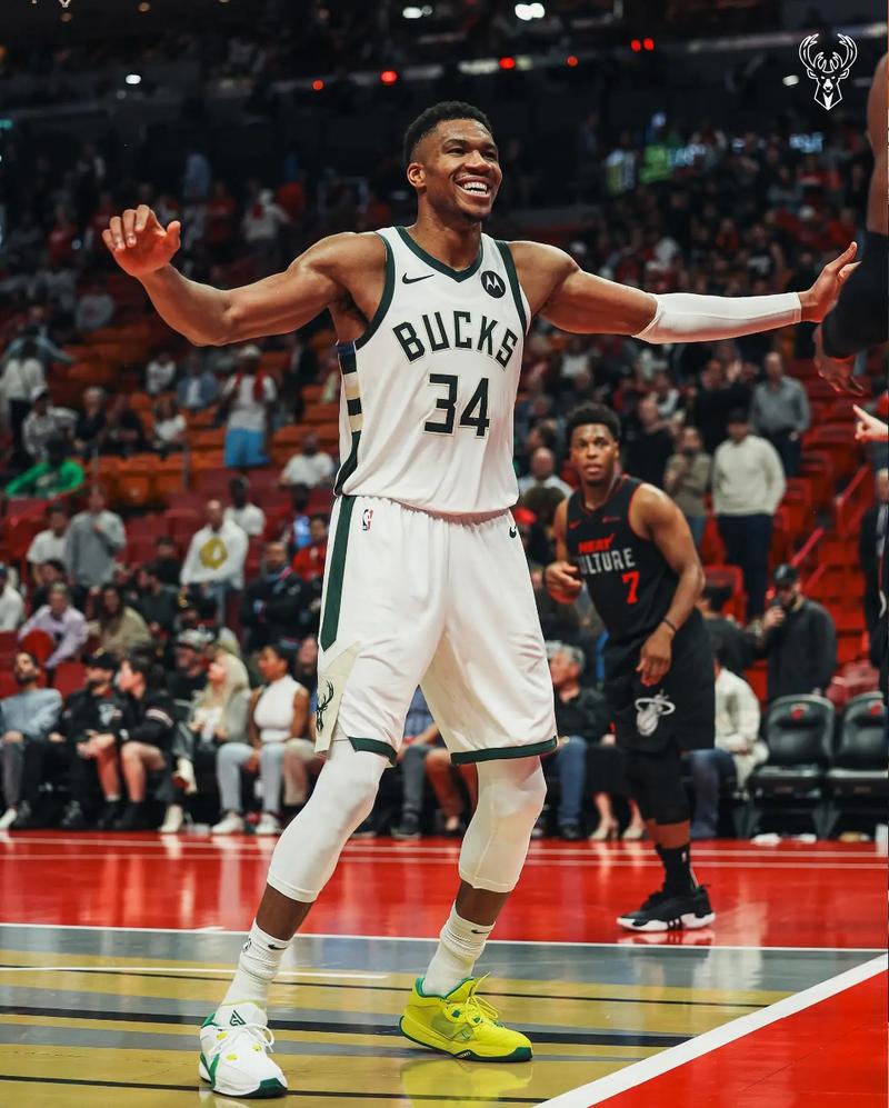 40投22中狂轰56分！广东第一外援呼之欲出：这2战他确实神了？（40次出手22中轰下56分！广东第一外援浮出水面：这两战他真神了？）