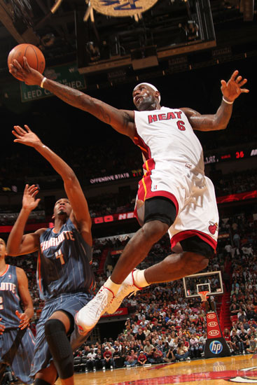 布鲁日主帅：我们采取了正确的战术，三破巴萨球门让我满意（布鲁日主帅称战术得当，三度攻破巴萨令我满意）