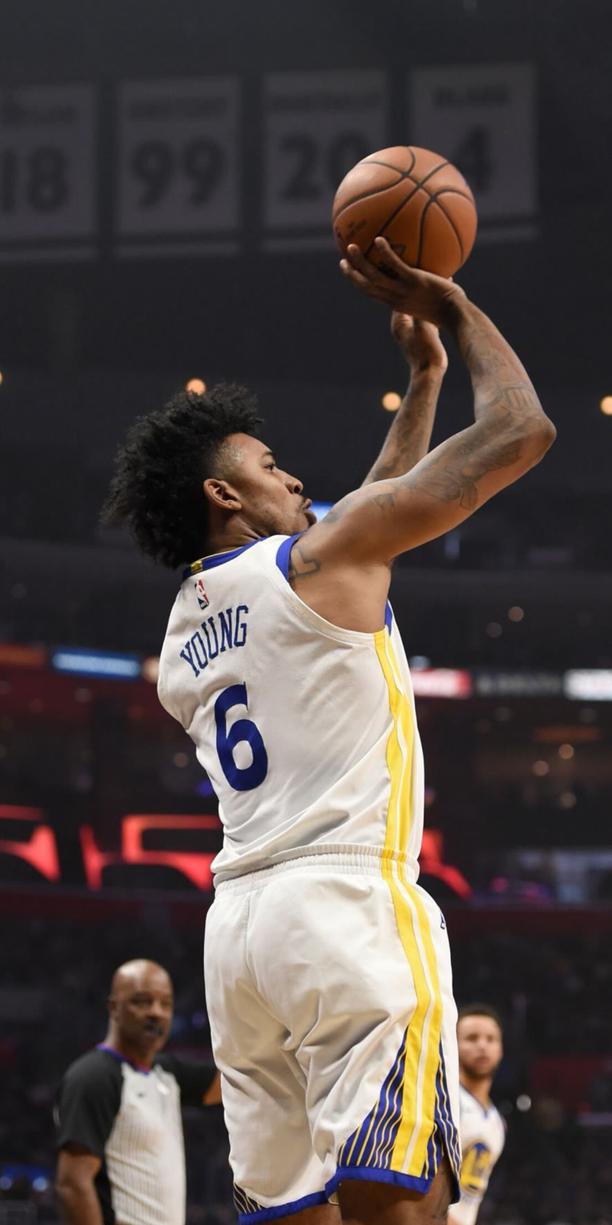 记者：孔蒂想回尤文，已经与基耶利尼进行初步接触（记者称孔蒂盼重返尤文，已与基耶利尼初步沟通）