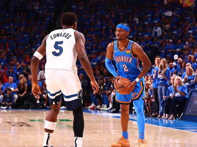 攻守两端都拉满（攻防全线拉满）