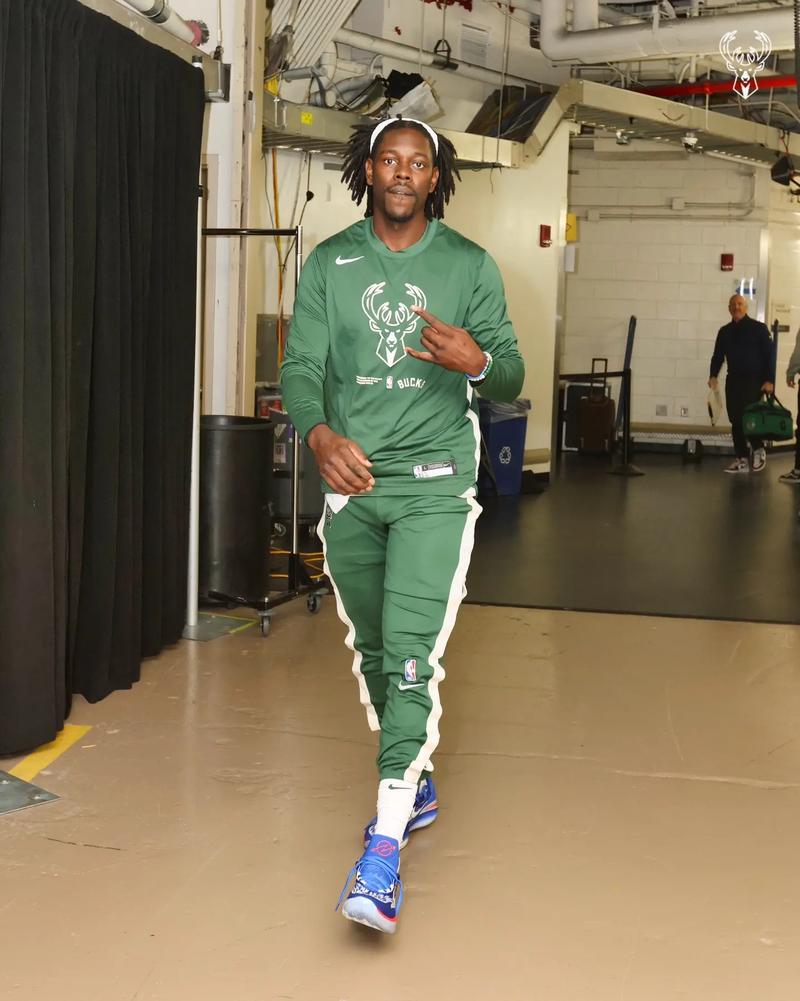 尼日利亚11月大名单：奥斯梅恩、卢克曼、丘库埃泽在列（尼日利亚公布11月国家队名单：奥斯梅恩、卢克曼、丘库埃泽入选）