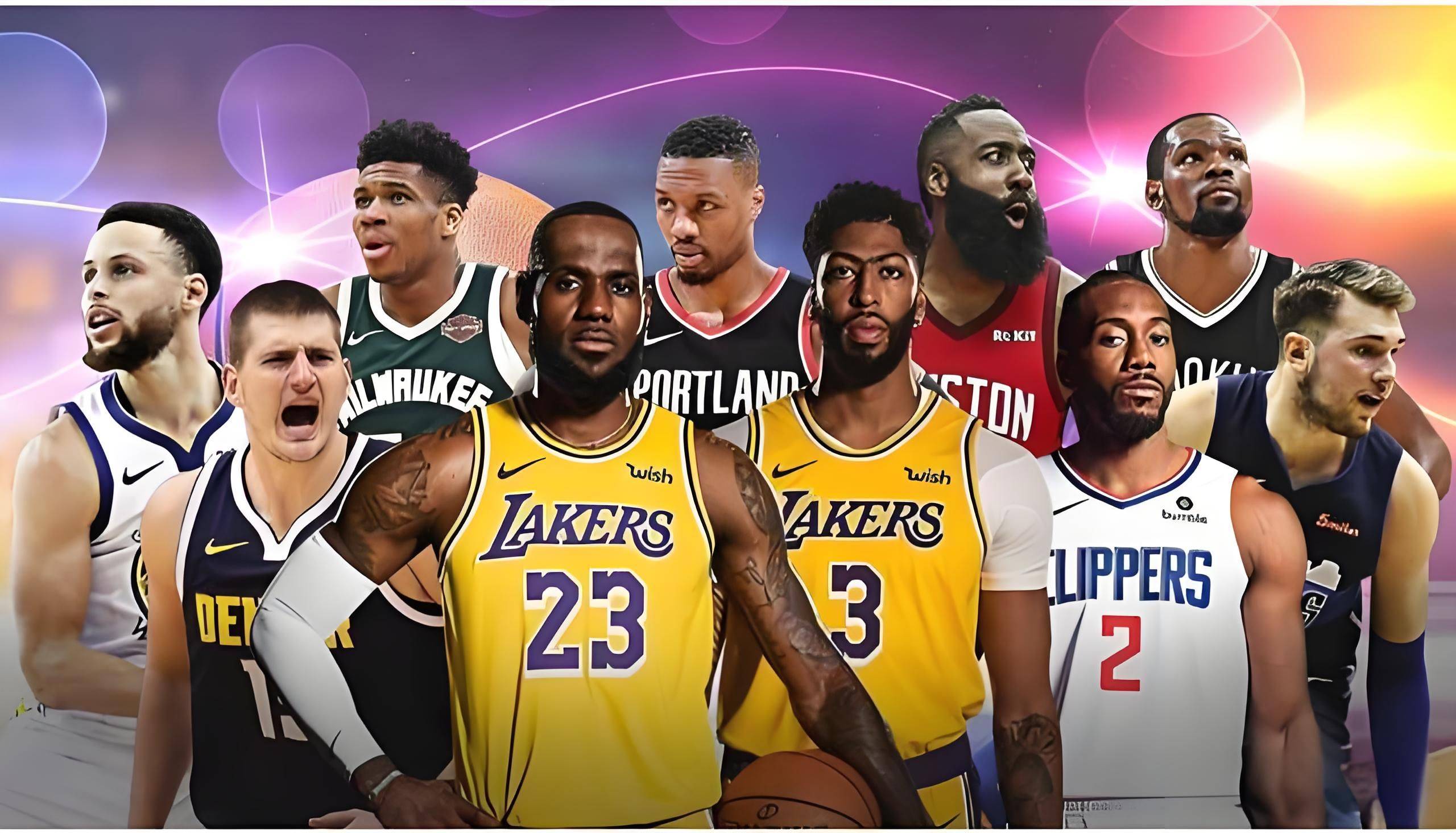 图片报：诺伊尔调整了训练流程，乌尔比希也激励着他继续（图片报：诺伊尔优化训练安排，乌尔比希也在激励他坚持前行）