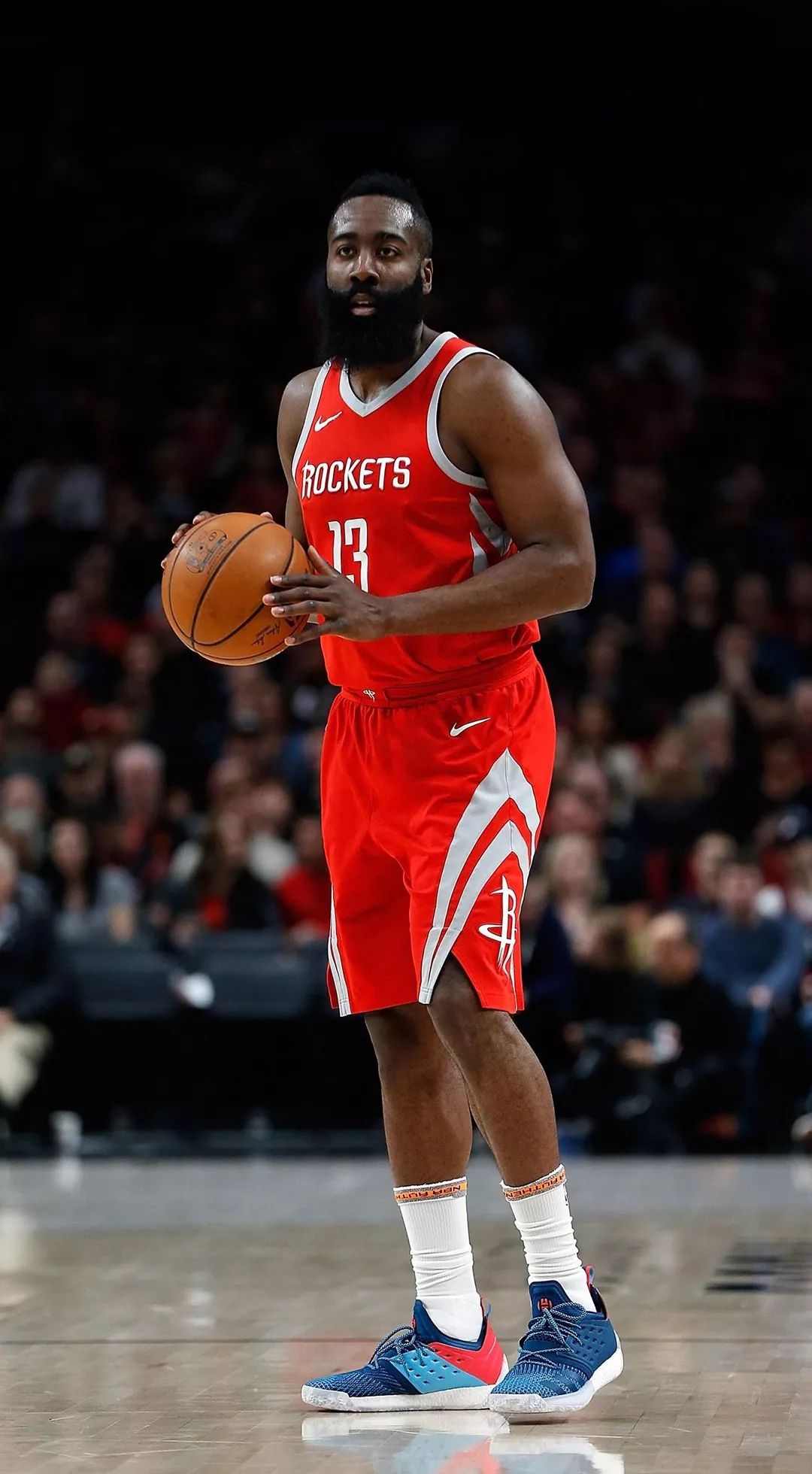 极速飞驰！25岁哈兰德狂轰英超百球，即将超越德罗巴和C罗（25岁哈兰德英超百球在手，风驰电掣，剑指超越德罗巴与C罗）