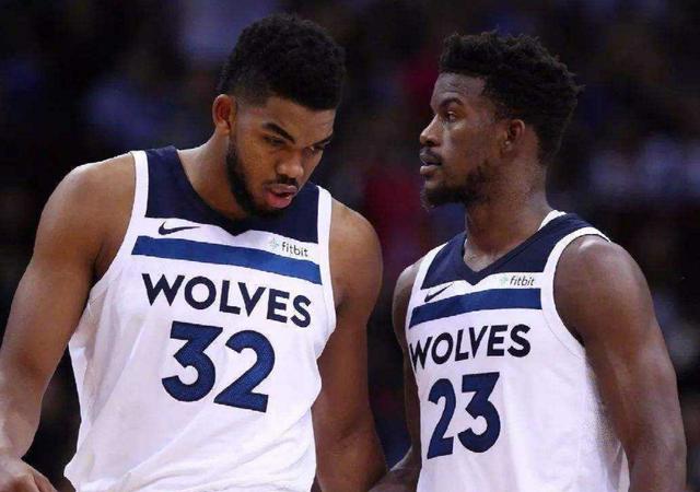 ⚽️2025年度中超最佳评选他来啦！鏖战一年，十...（⚽️2025中超年度最佳评选开启！鏖战一载，荣耀时刻到来）