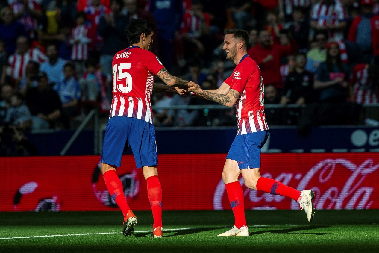 意媒：邓弗里斯的经纪人已换为巴拉特，为转会英超豪门做准备（意媒：邓弗里斯已更换经纪人巴拉特，或为转投英超豪门铺路）