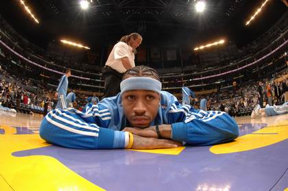 本赛季俱乐部双人组进球榜：凯恩+迪亚斯37球高居第一（凯恩携迪亚斯合轰37球，领跑本赛季俱乐部双人进球榜）