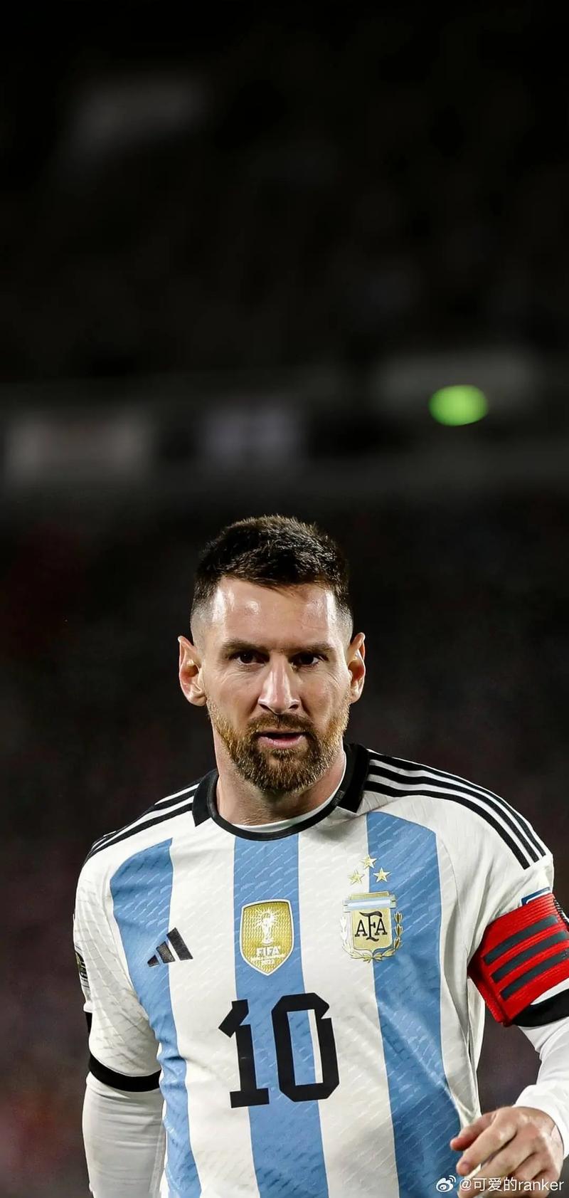 传承足球明星联赛“川辽对决”再现甲A经典，“四川雄起”唤起一代球迷记忆（传承足球明星联赛川辽再相逢，甲A经典重现，“四川雄起”勾起一代球迷回忆）